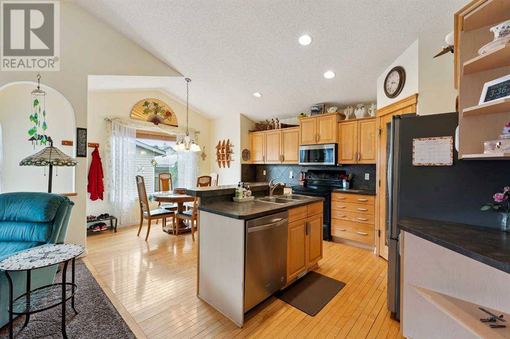 Calgary, AB T2Z4E4,135 Prestwick Heath SE