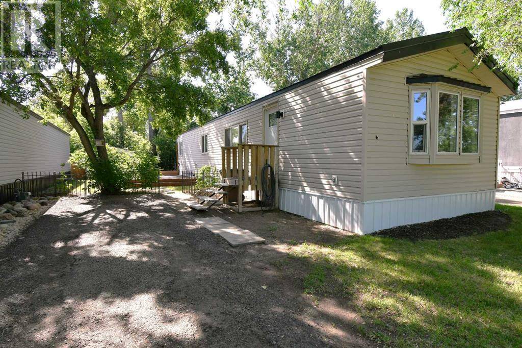 Brooks, AB T1R0R6,16 Greenbrook Mobile Village E