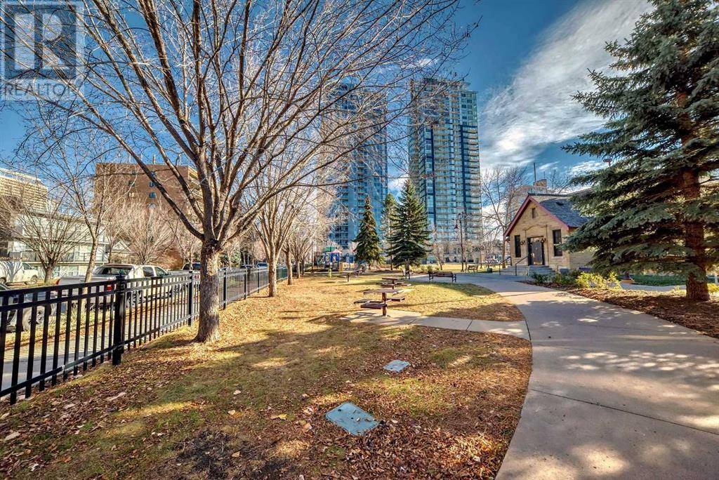 Calgary, AB T2R0Y9,202, 303 13 Avenue SW
