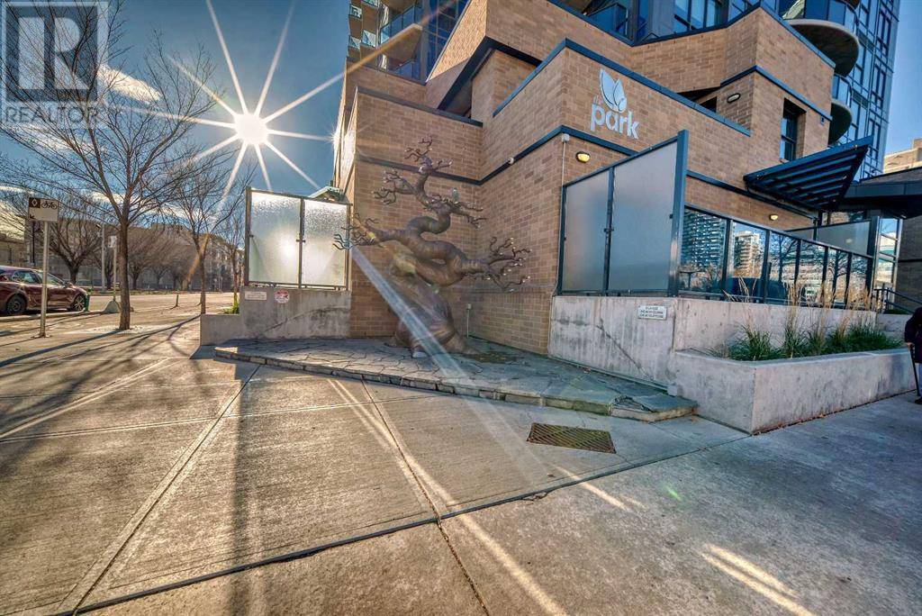 Calgary, AB T2R0Y9,202, 303 13 Avenue SW