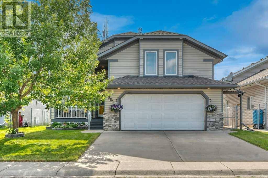 Strathmore, AB T1P1S1,252 Cambridge Crescent