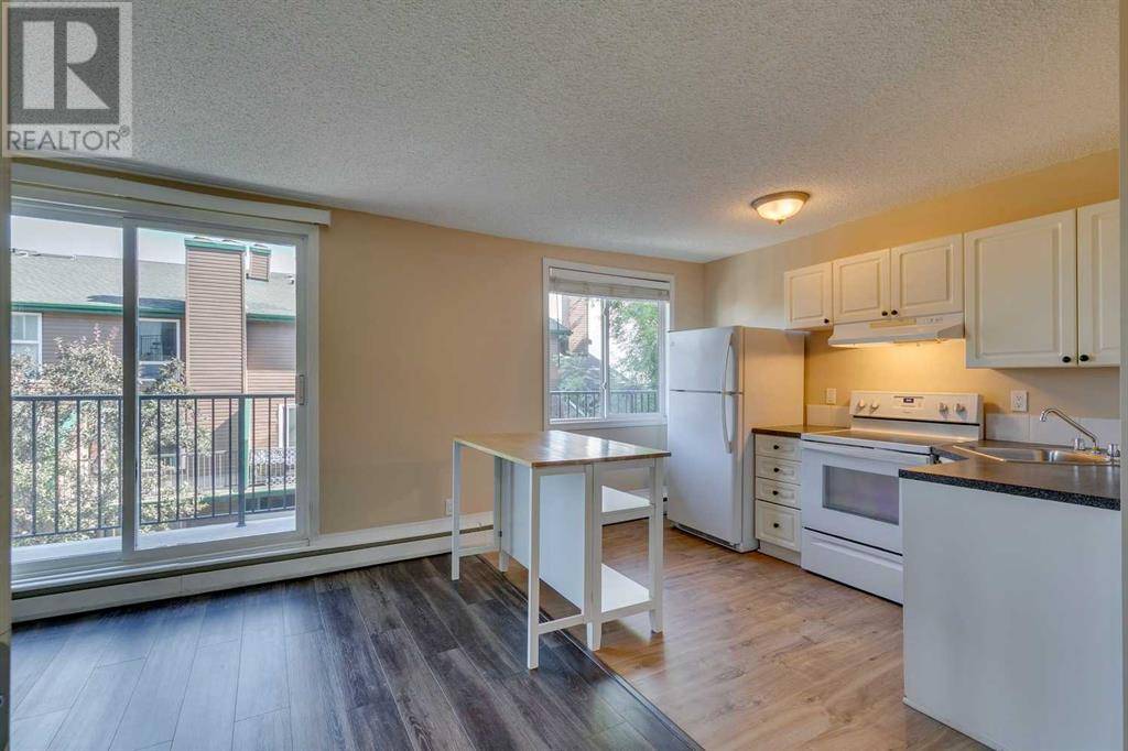 Calgary, AB T2T0Y1,16, 1516 24 Avenue SW