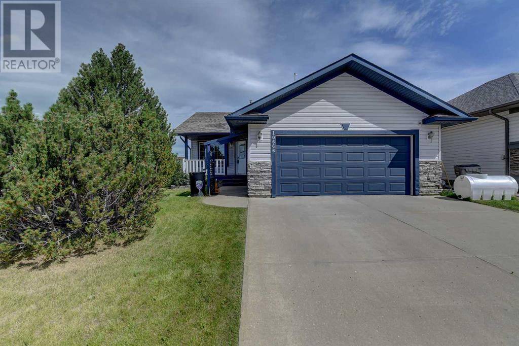 Grande Prairie, AB T8V8G3,10666 Royal Oaks Drive