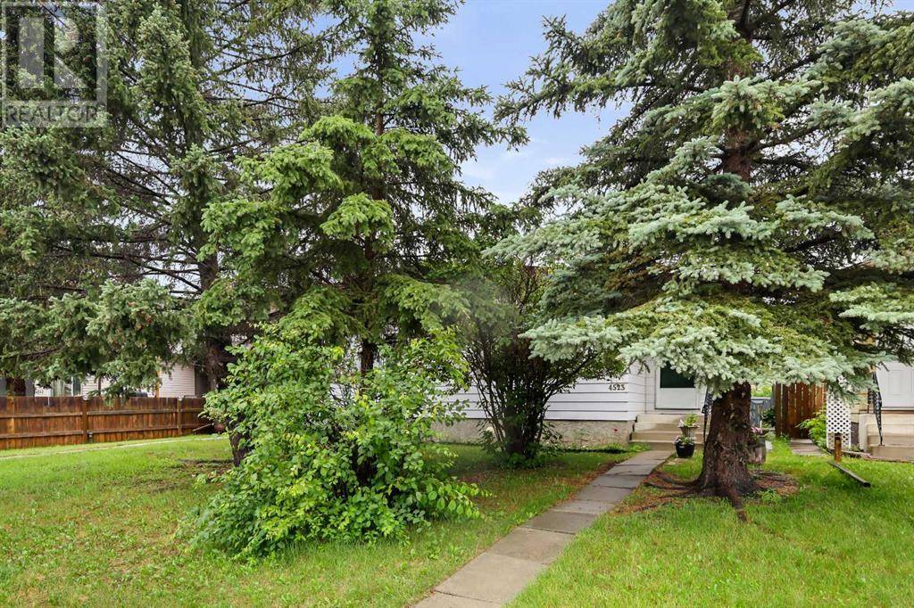 Calgary, AB T3B2K7,4523 70 Street NW