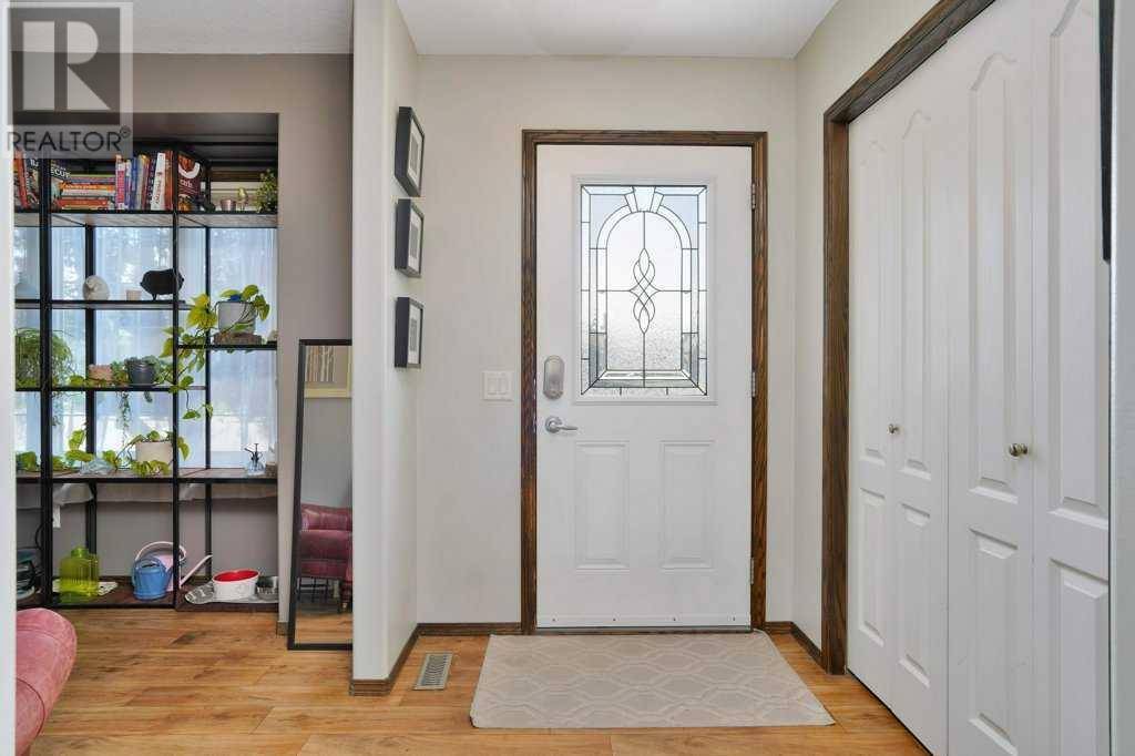Red Deer, AB T4P0C1,136 Oswald Close