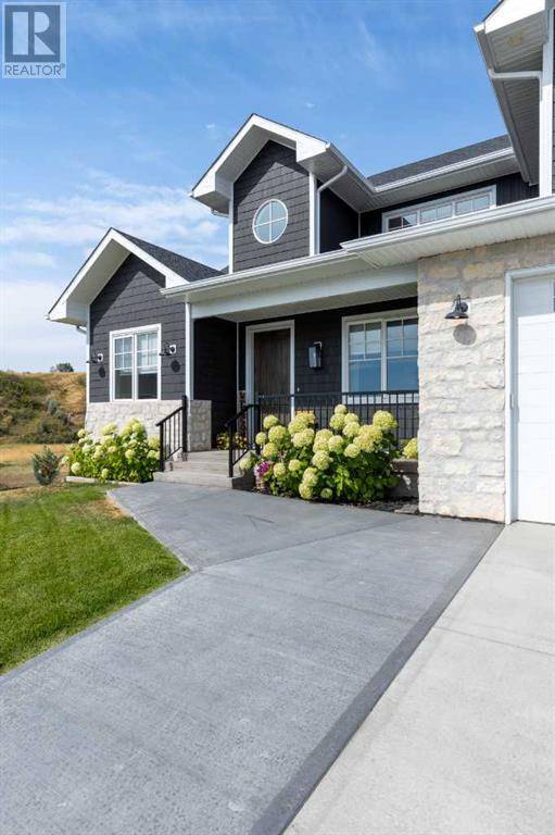 Medicine Hat, AB T1B0S8,24 Heron Court SW