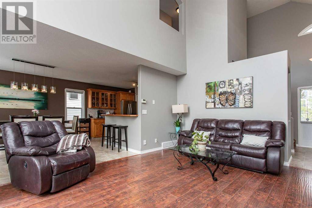 Red Deer, AB T4R3E2,70 Drummond Avenue