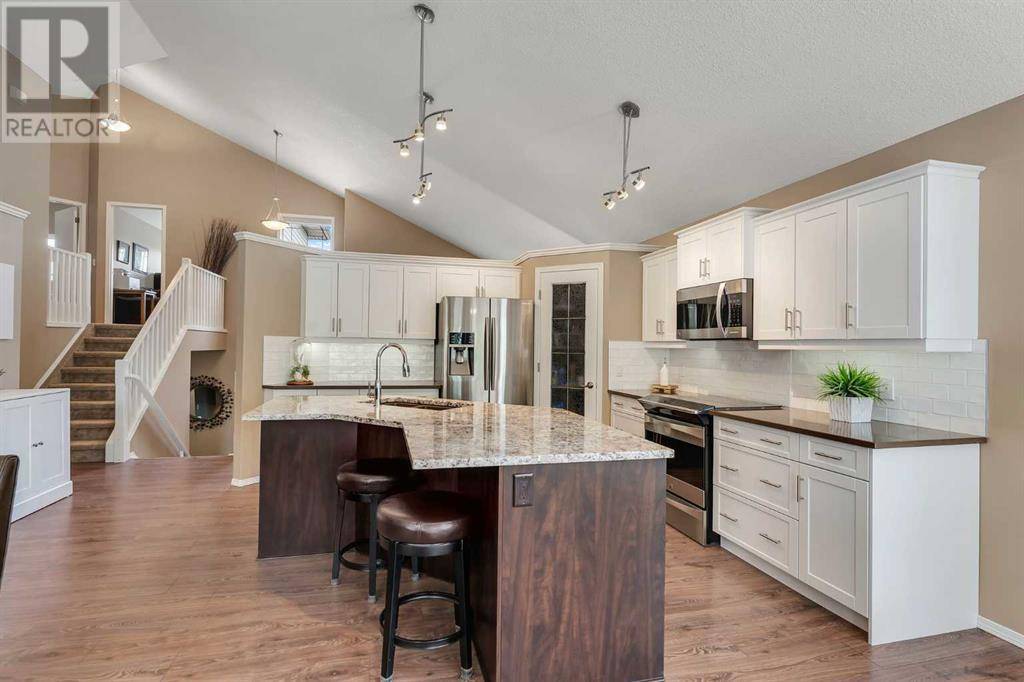 Airdrie, AB T4B2W2,729 Woodside Bay NW
