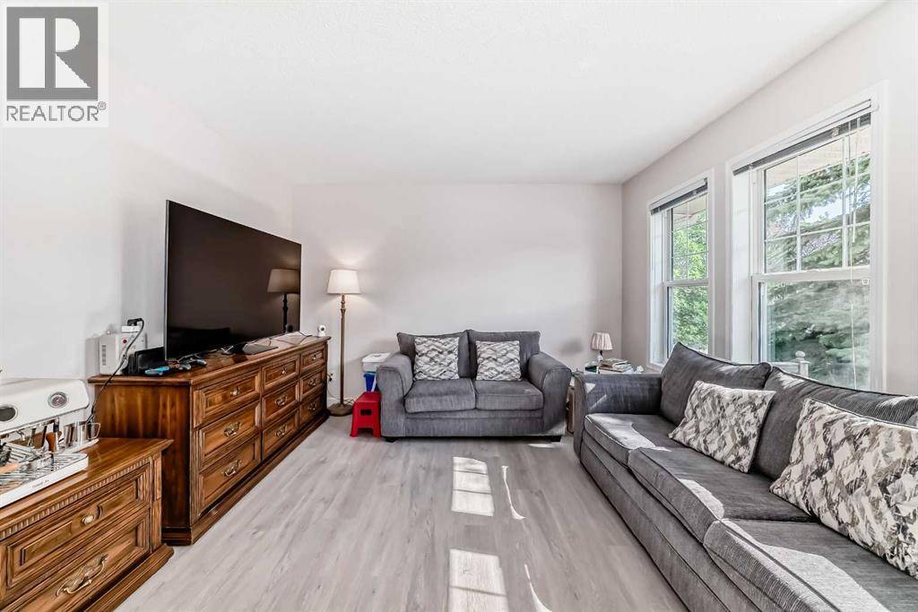 Calgary, AB T3A5S5,23 Hidden Ranch Road NW