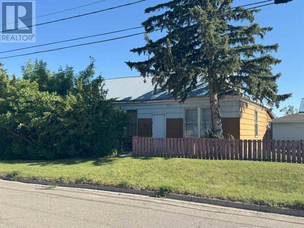 Pincher Creek, AB T0K1W0,860 Dundas Street