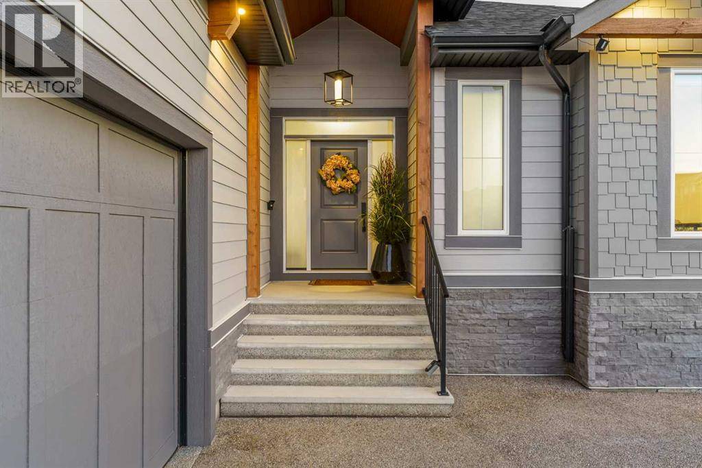Okotoks, AB T1S0M9,25 Cimarron Estates Gate