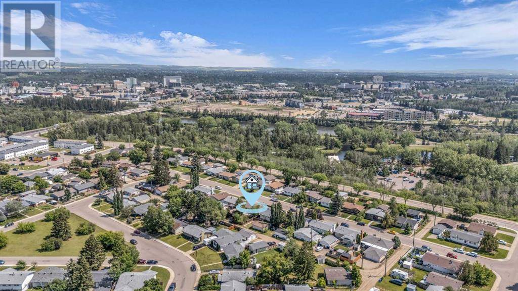 Red Deer, AB T4N4Y9,25 Fairway Avenue