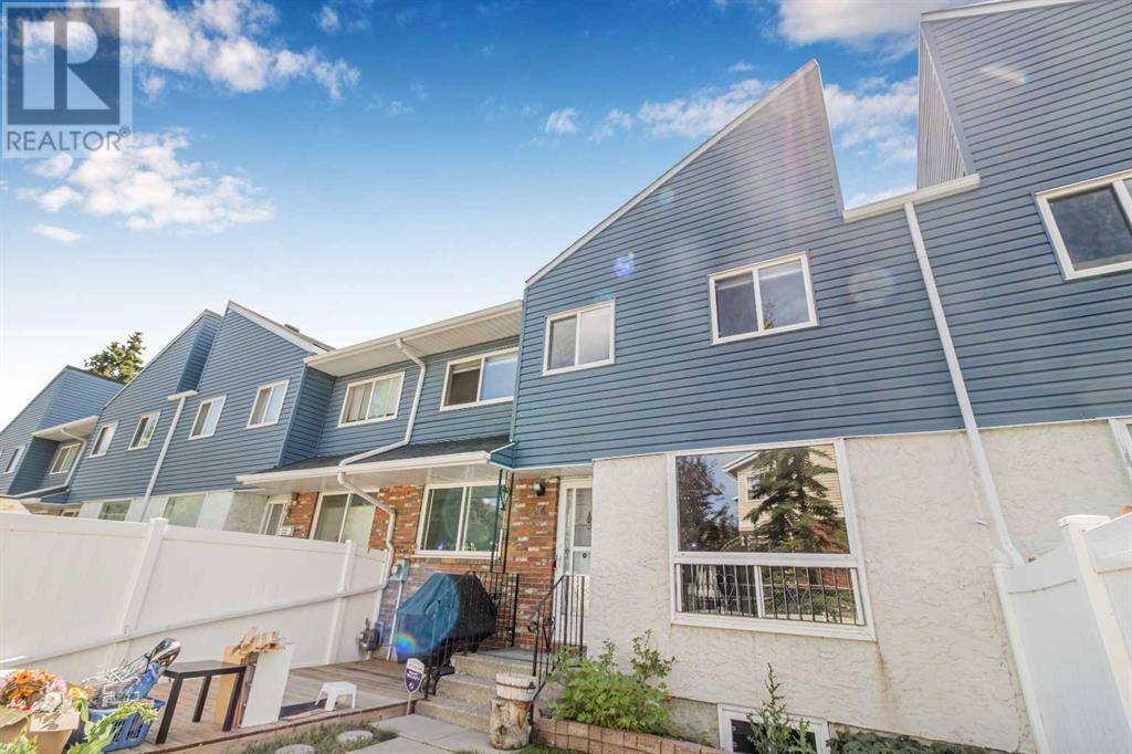 Calgary, AB T2B2N9,64, 4769 Hubalta Road SE