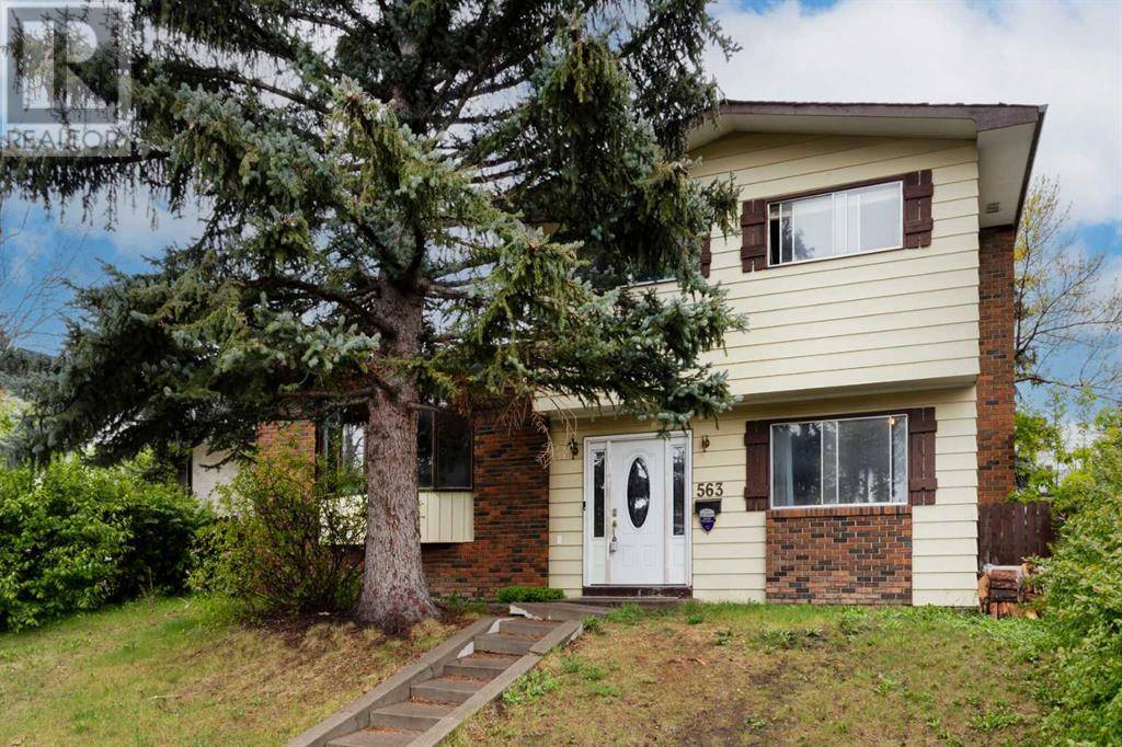 Calgary, AB T1Y1Y2,563 Whitehorn Way NE