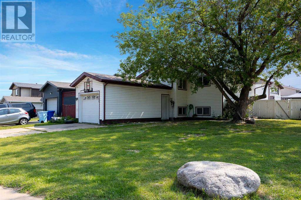 Fort Mcmurray, AB T9K1R2,1053 Timberline Drive