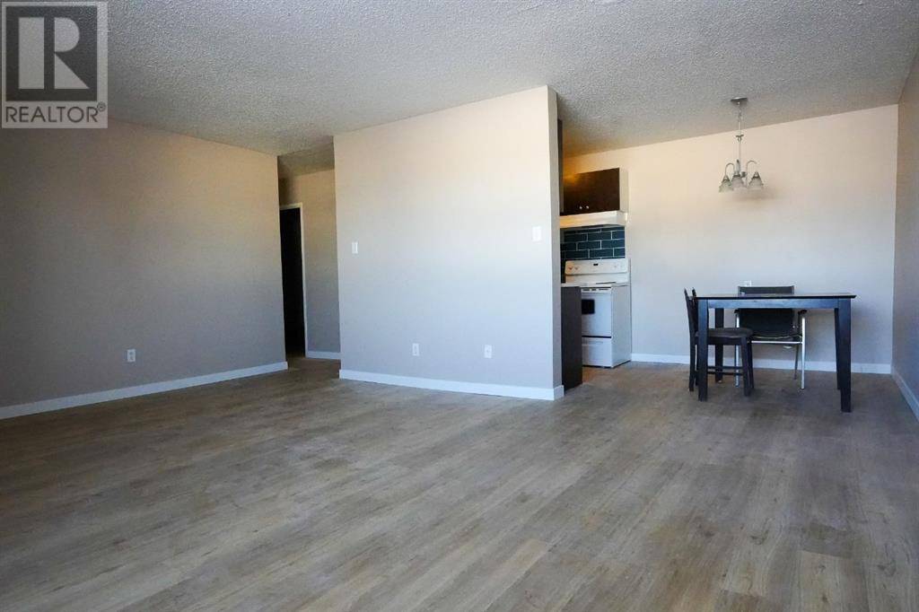Fort Mcmurray, AB T9H1R3,303, 111 Charles Avenue