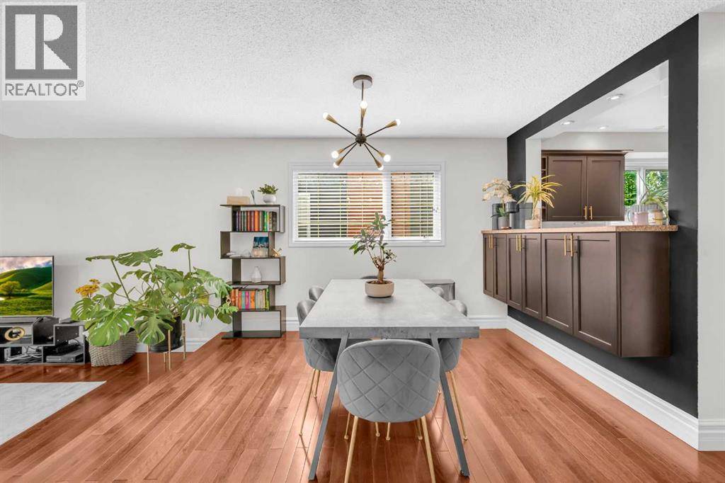 Calgary, AB T2E1S4,252 21 Avenue NE