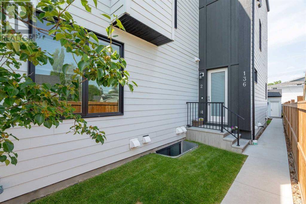 Calgary, AB T2E1S2,2, 136 21 Avenue NE