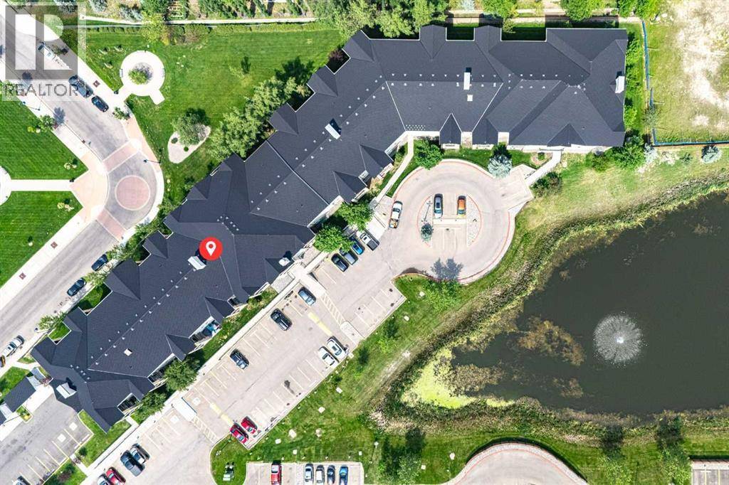 Airdrie, AB T4B3H8,8213, 304 Mackenzie Way SW