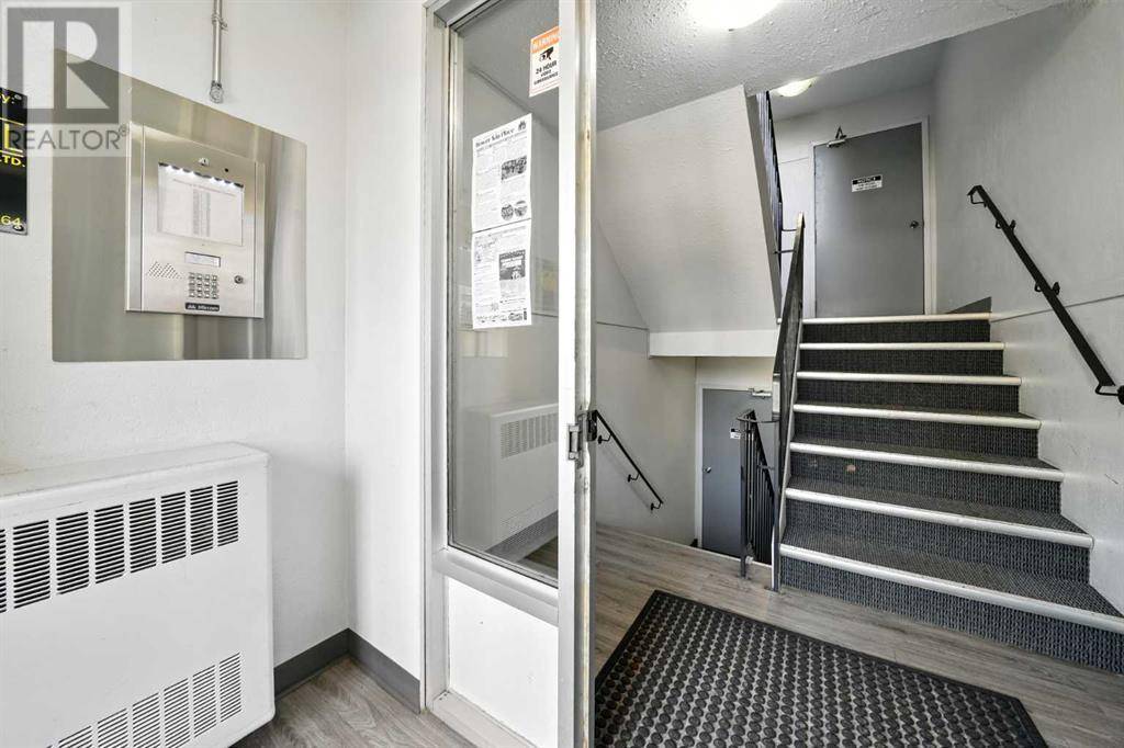 Red Deer, AB T4R1V3,105, 27 Bennett Street