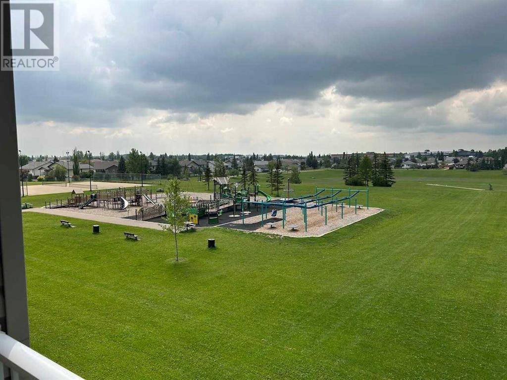 Red Deer, AB T4R3E9,305, 60 Lawford Avenue