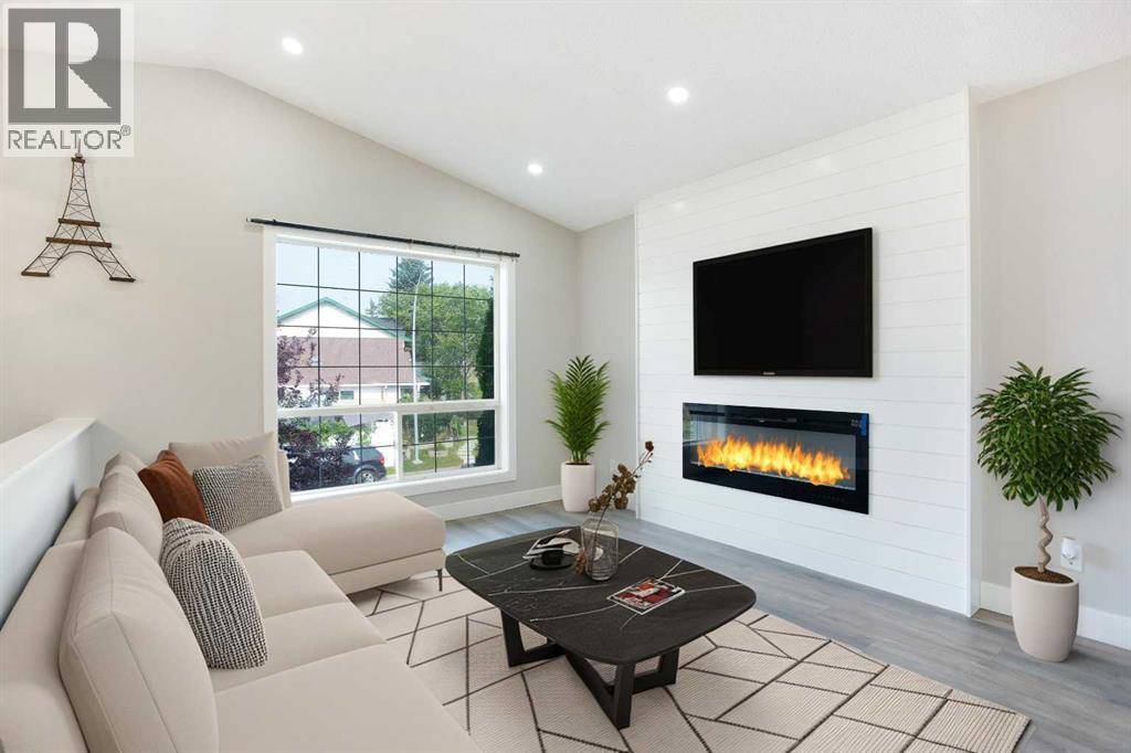 Calgary, AB T3J3M8,125 Martinpark Way NE