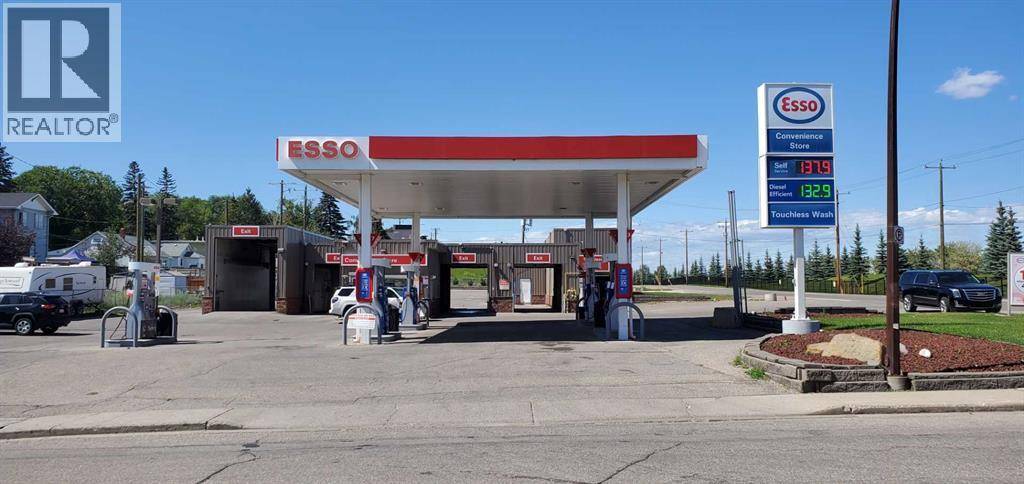 Calgary, AB T2C0E4,2404 68 Avenue