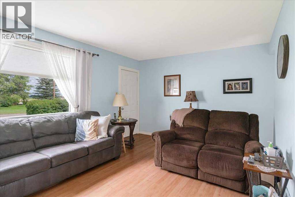 Aldersyde, AB T0L0A0,101 Elliott Street