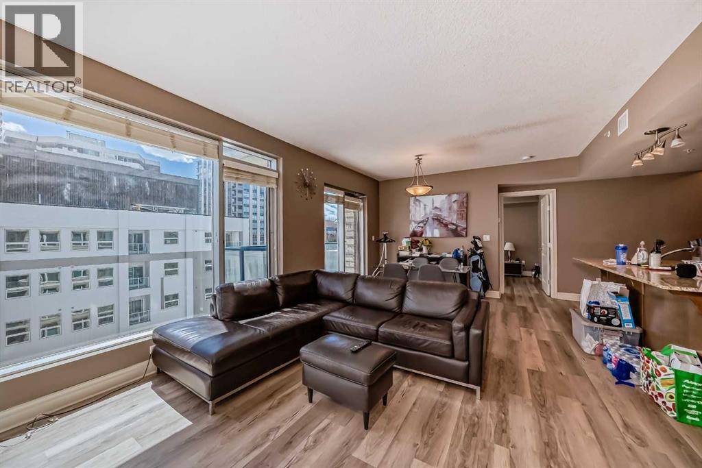 Calgary, AB T2P0C3,1407, 910 5 Avenue SW