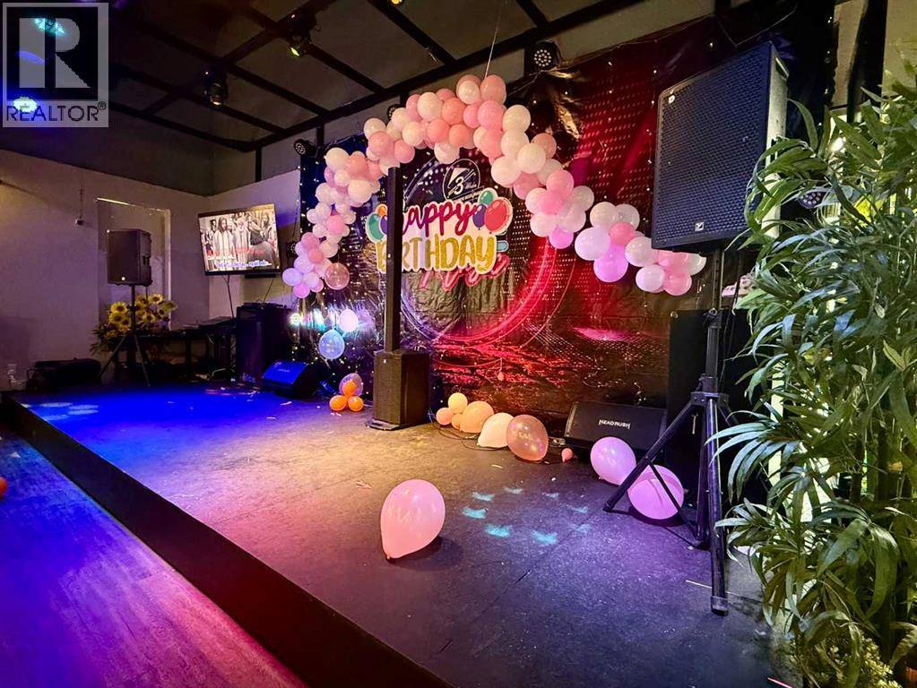 Calgary, AB T2B0S8,1915 31 Street