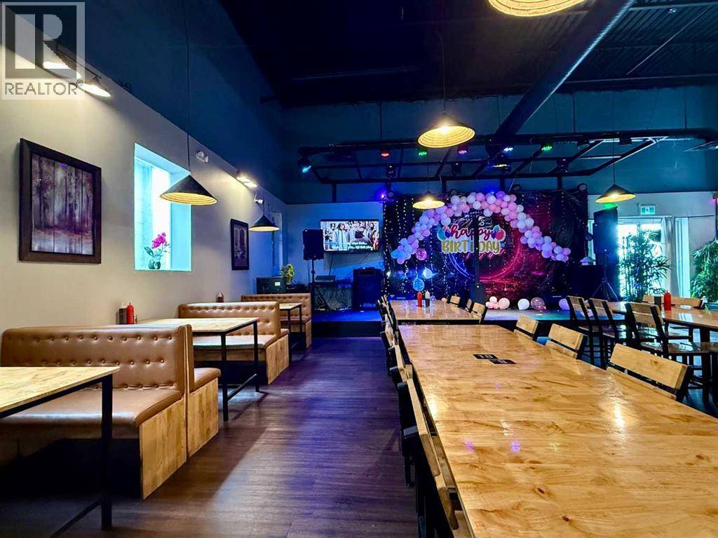 Calgary, AB T2B0S8,1915 31 Street