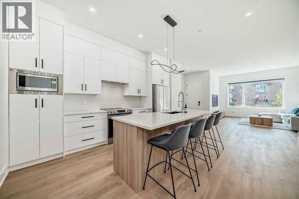 Calgary, AB T2T4A3,3, 3512 15 Street SW