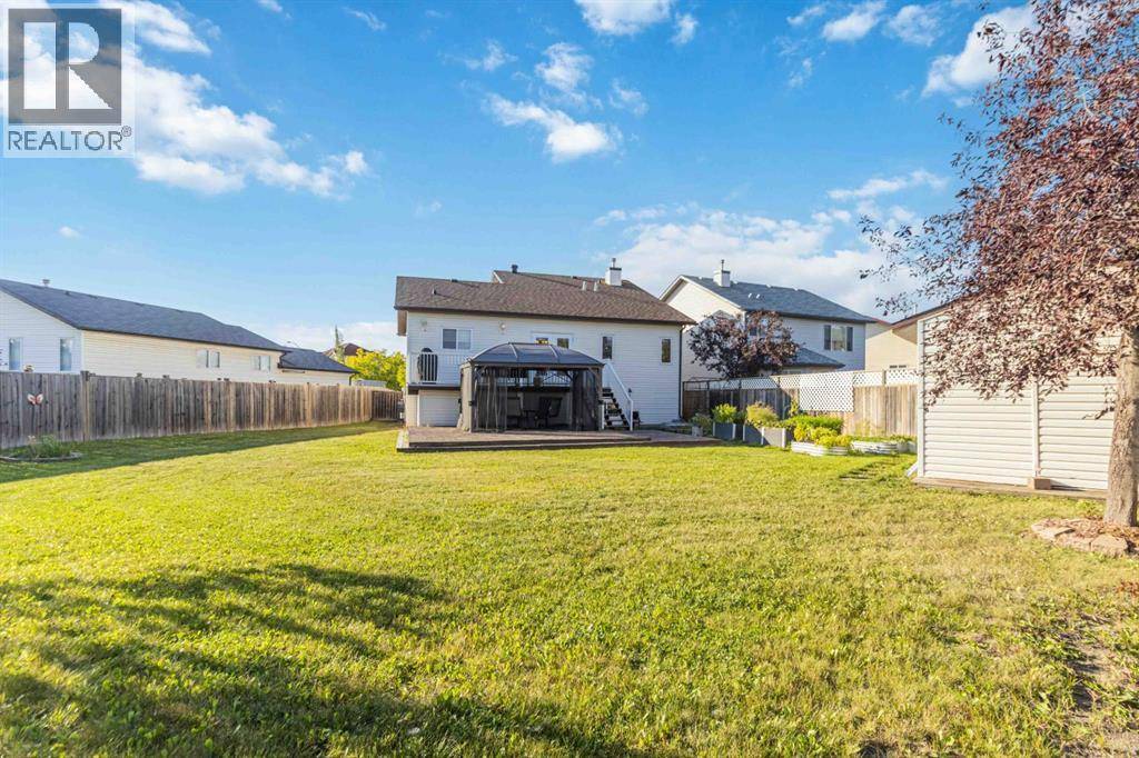 Fort Mcmurray, AB T9K2T8,129 Pickles Crescent