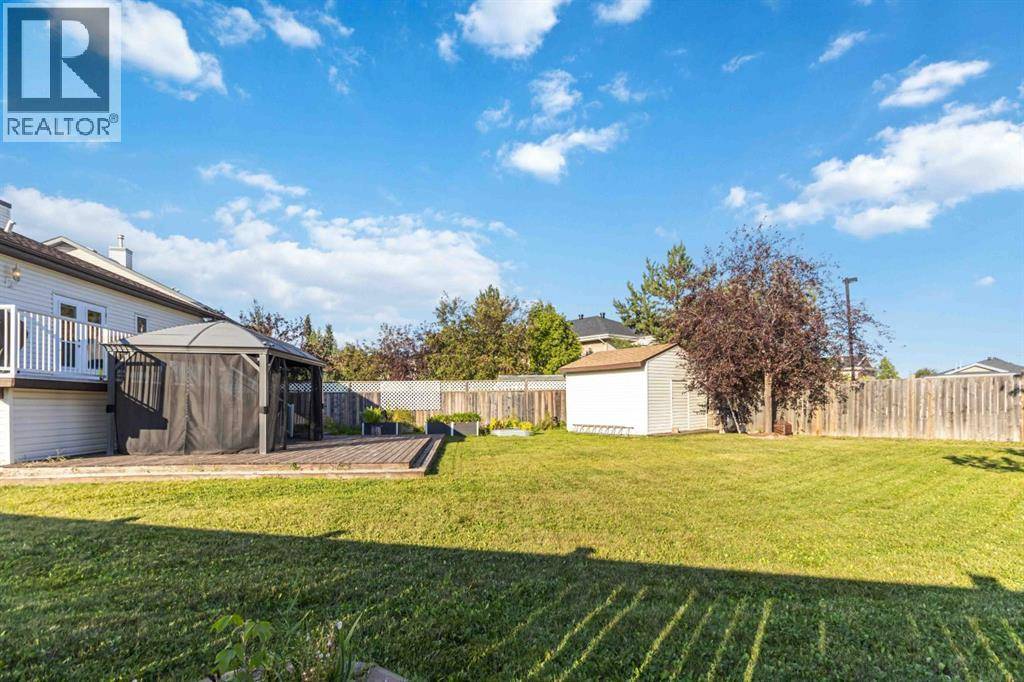 Fort Mcmurray, AB T9K2T8,129 Pickles Crescent