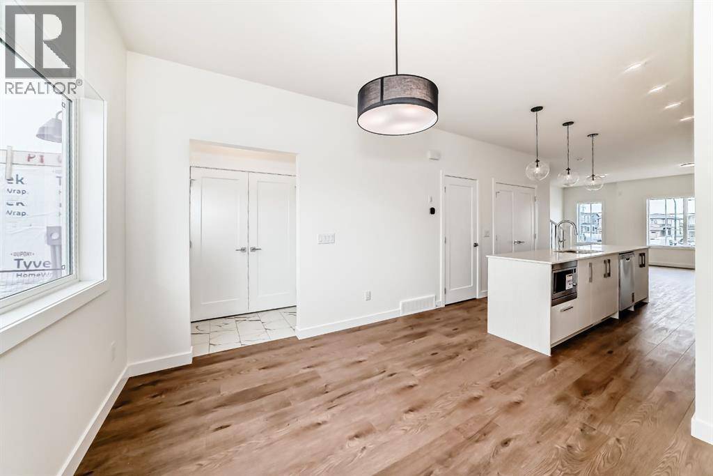 Calgary, AB T3P2M1,434 Carringvue Grove NW