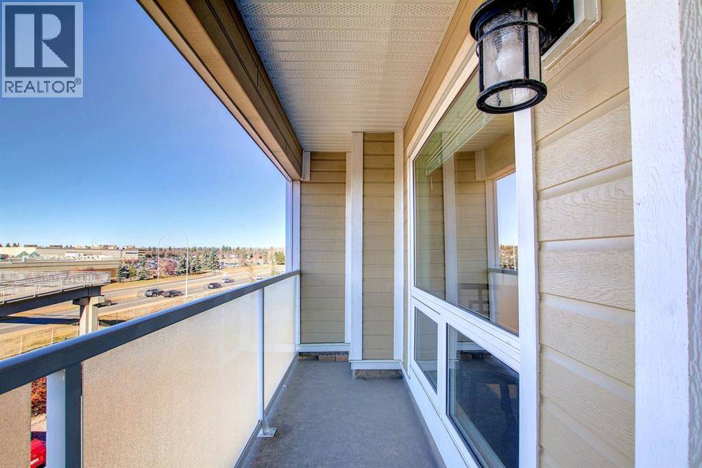 Calgary, AB T3A2W3,404, 3727 42 Street NW