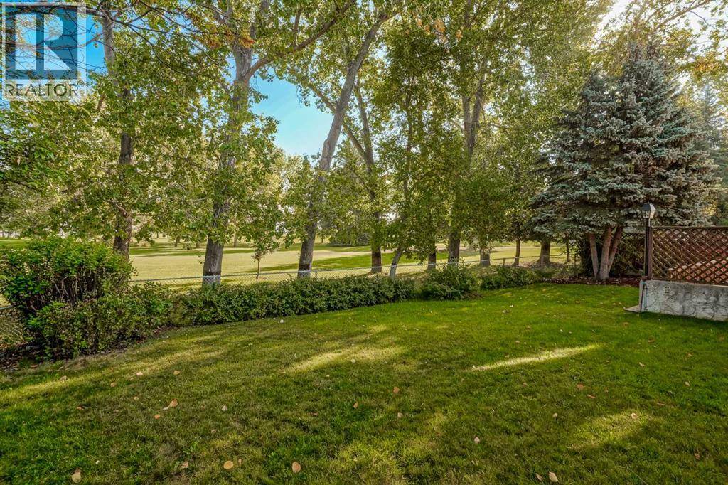 Calgary, AB T2J1Y7,10520 Mapleridge Crescent SE