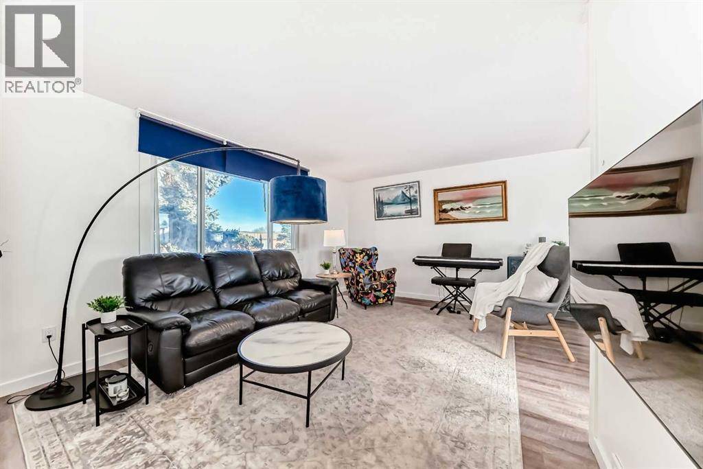 Calgary, AB T2A3Y1,5903 4 Avenue NE