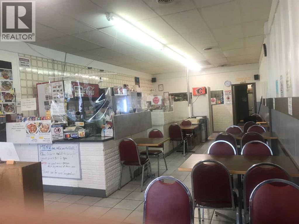 Calgary, AB T2A0P9,3012 17 Avenue SE