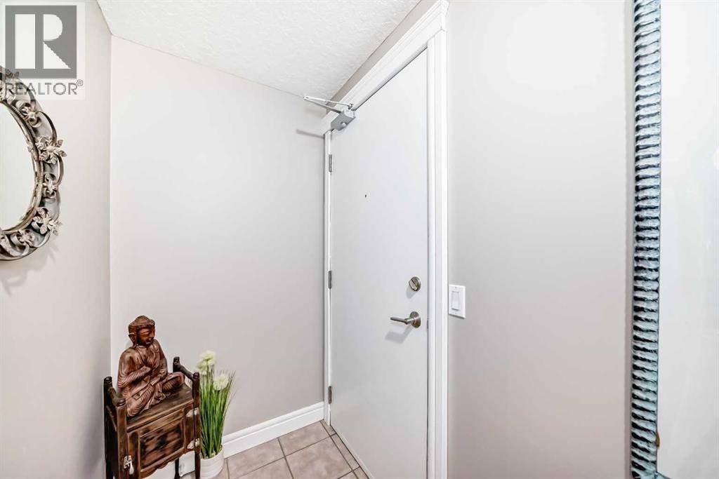 Calgary, AB T2T2E1,304, 2010 35 Avenue SW