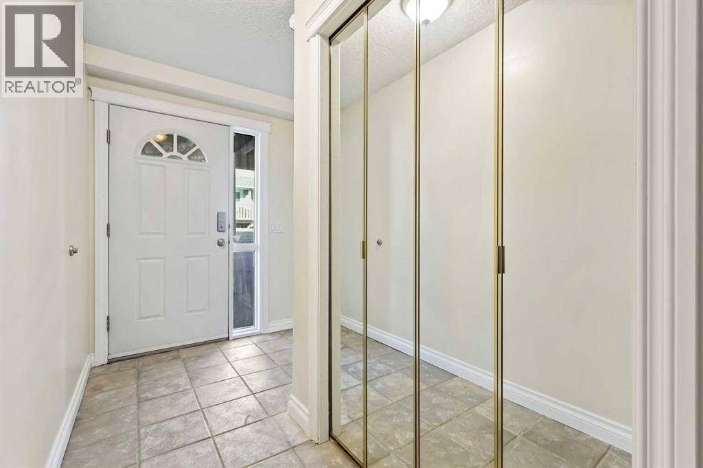 Calgary, AB T3E7H4,392 Killarney Glen Court SW