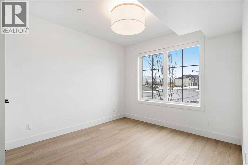 Calgary, AB T3B6P4,16 Greenwich Heath NW