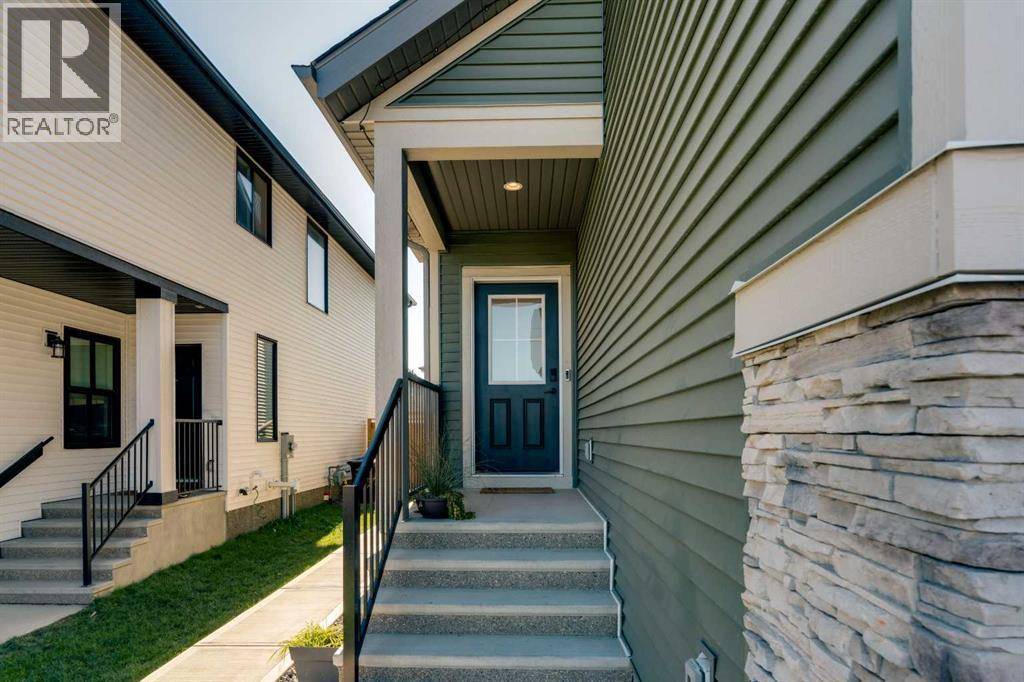 Calgary, AB T3R2C3,20 Edith Crescent NW