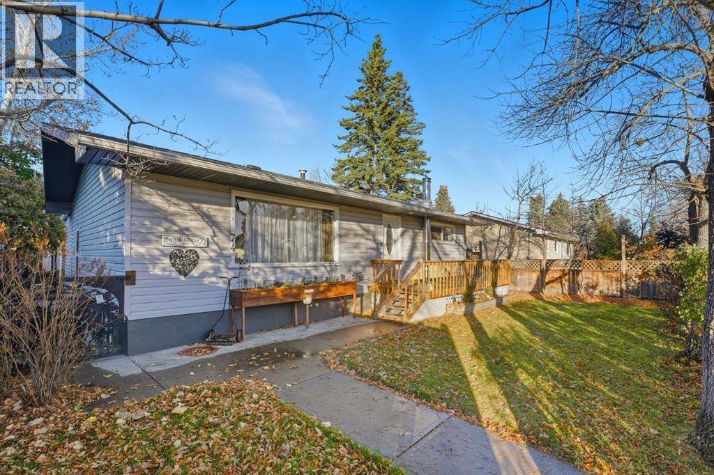 Okotoks, AB T1S1J6,74 Mcrae Street E