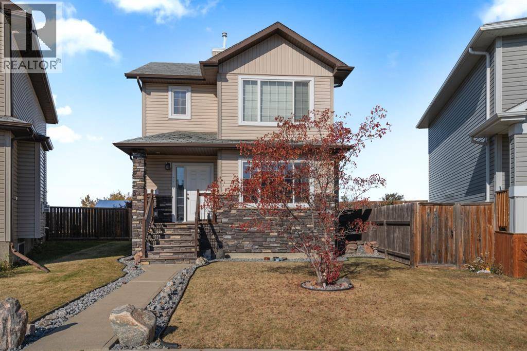 Camrose, AB T4V2T4,7418 46 Avenue
