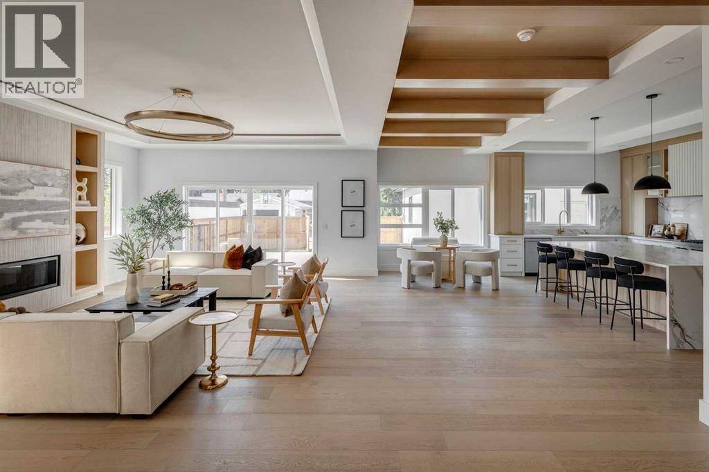 Calgary, AB T3E5X2,3444 Lane Crescent SW