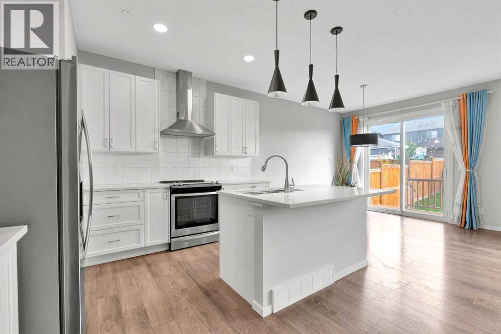 Calgary, AB T3P1M6,106 Lucas Crescent NW