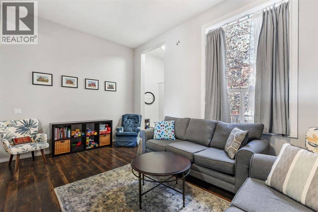 Okotoks, AB T1S1Z1,8, 7 Westland Road