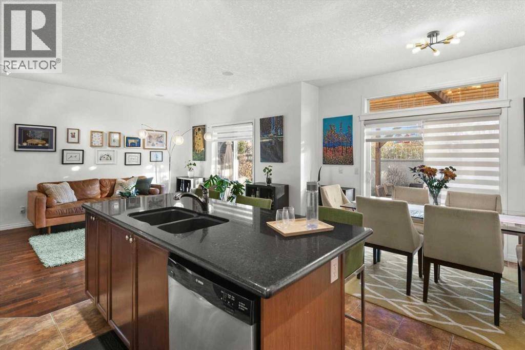 Calgary, AB T3H5R7,110 Cougar Ridge Circle SW