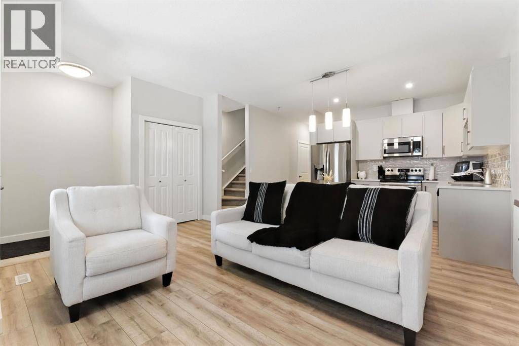 Airdrie, AB T4B4L4,604 Canals Crossing SW